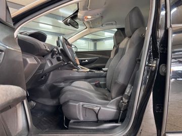 Peugeot 5008 - 8
