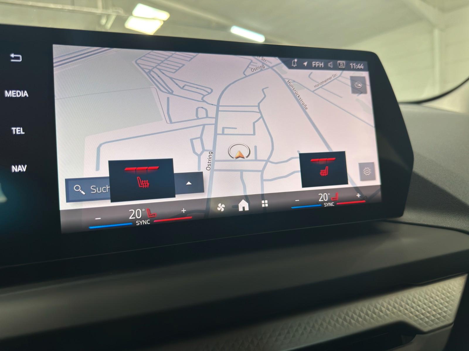 BMW 1 Series i M-SPORT LED CARPLAY TOTWINKEL SHZ KAMERA, миниатюра 21