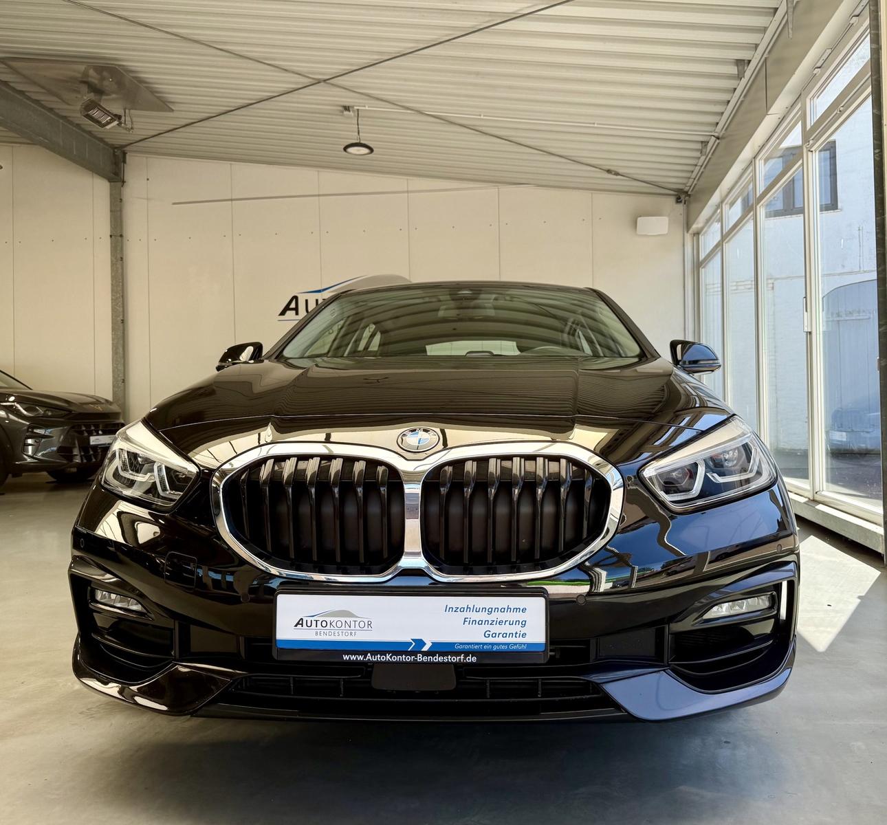 BMW 118 i Sport Line Autom., *LED *Navi *PDC *Tempom