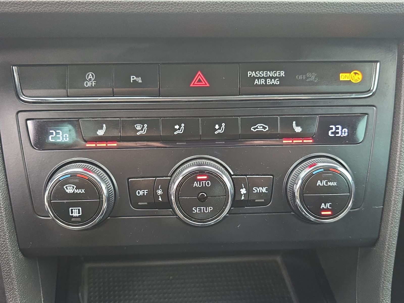 Fahrzeugabbildung SEAT Leon ST Style/VOLL LED/SEAT SOUND/FULL LINK/NAVI