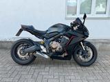 Honda CBR 650 R (Top Zustand)