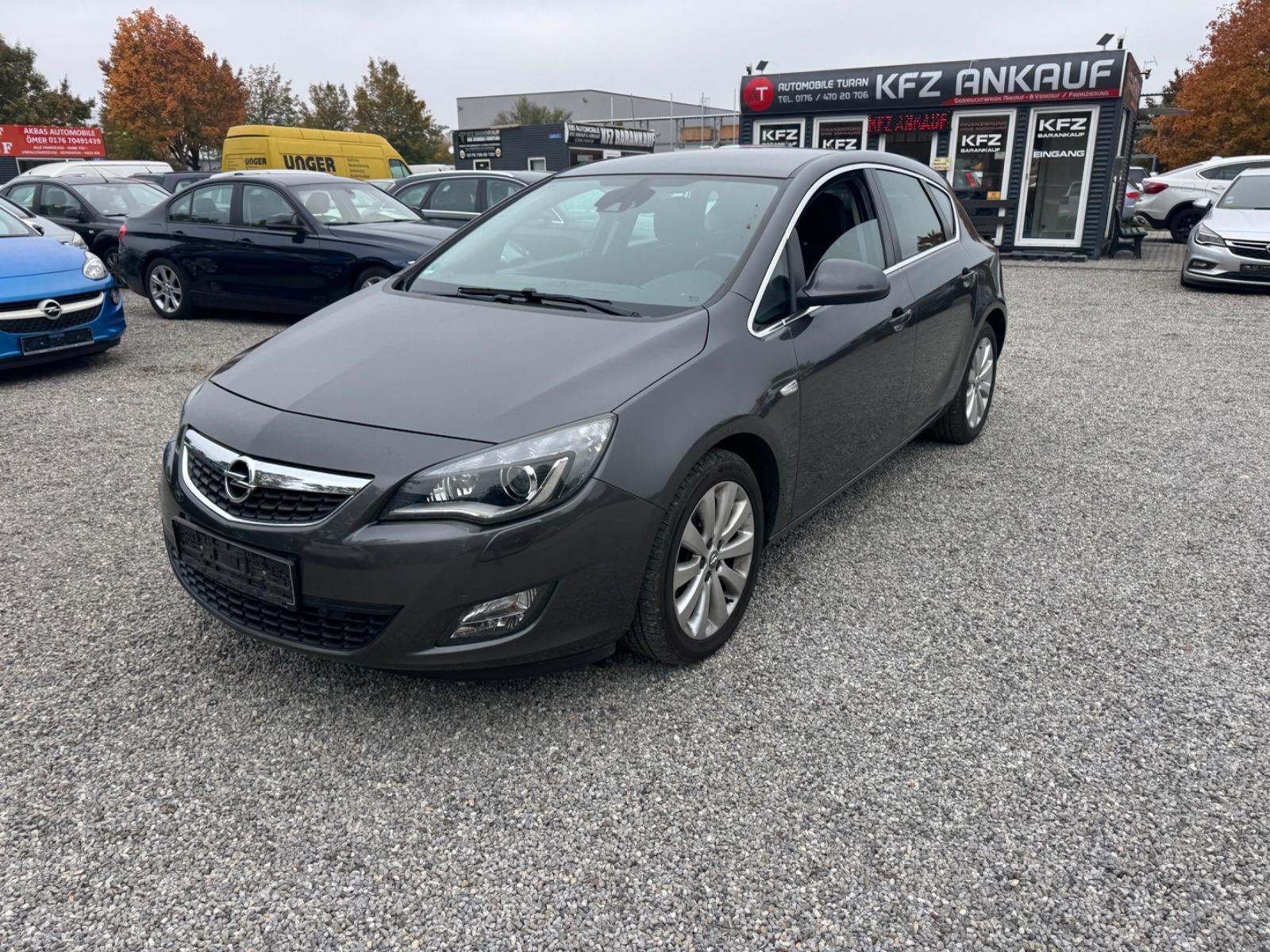 Opel Astra J Lim. 5-trg. Cosmo KLIMA!SITZHEIZUNG!AHK!