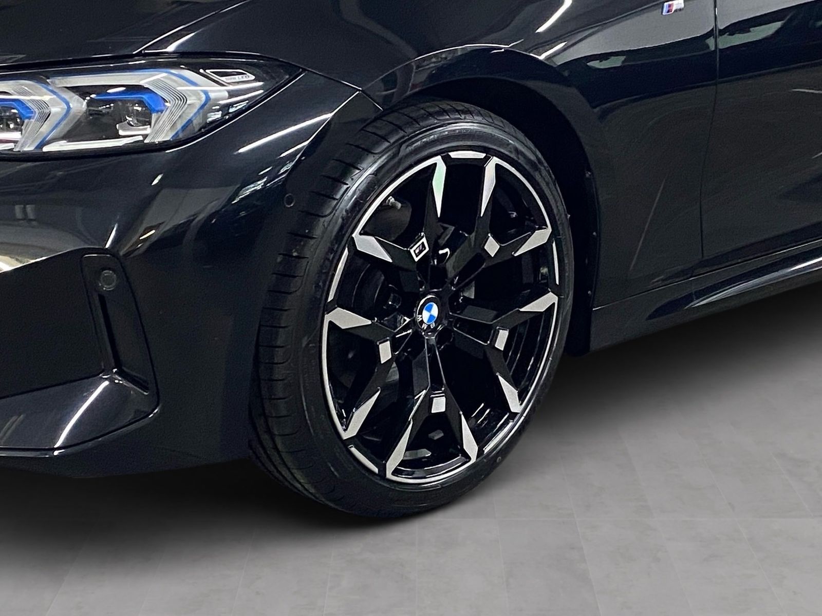 BMW 320 - Bild 8