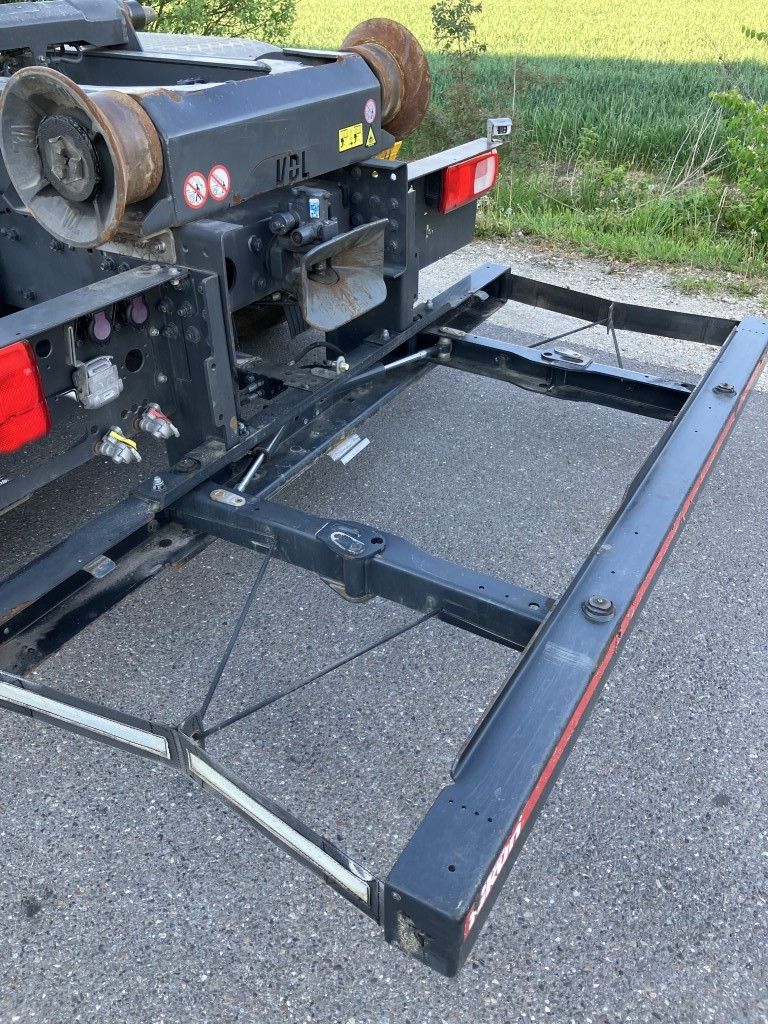 Fahrzeugabbildung DAF FAN XF 480 mit VDL Abrollkipper