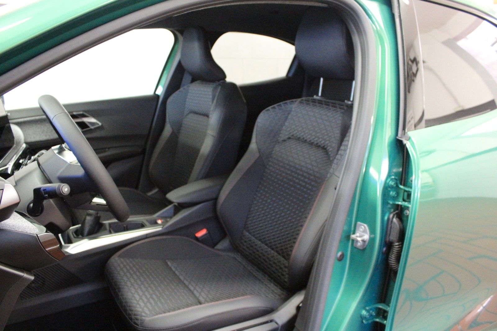 Fahrzeugabbildung Renault Clio VI TCe 115 Techno*Winter-Paket* #15688