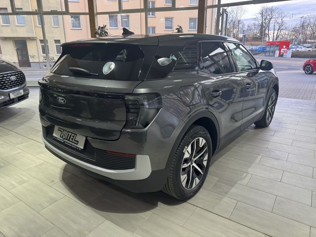 Ford Explorer Select AWD