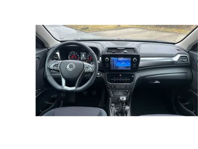 Fahrzeugabbildung Ssangyong Tivoli Spezial SHZ Spurhalteass. Fernlichtass. R