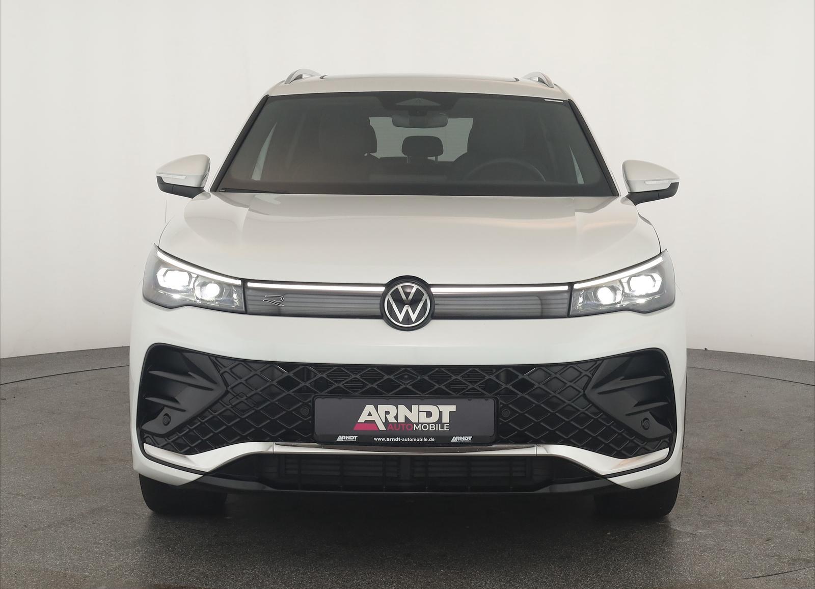 Volkswagen Tiguan 2.0 TDI 4M DSG R-Line Leder Pano Navi 360