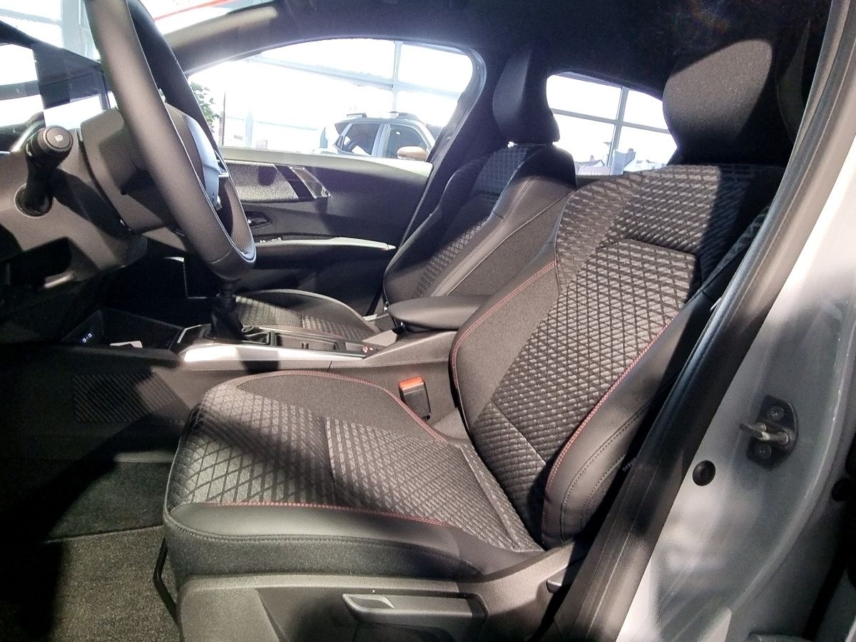 Fahrzeugabbildung Renault Clio Techno TCe 115