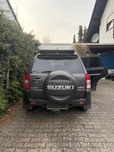 Suzuki Grand Vitara - gebrauchte Suzuki Grand Vitara aus dem Jahr 2011