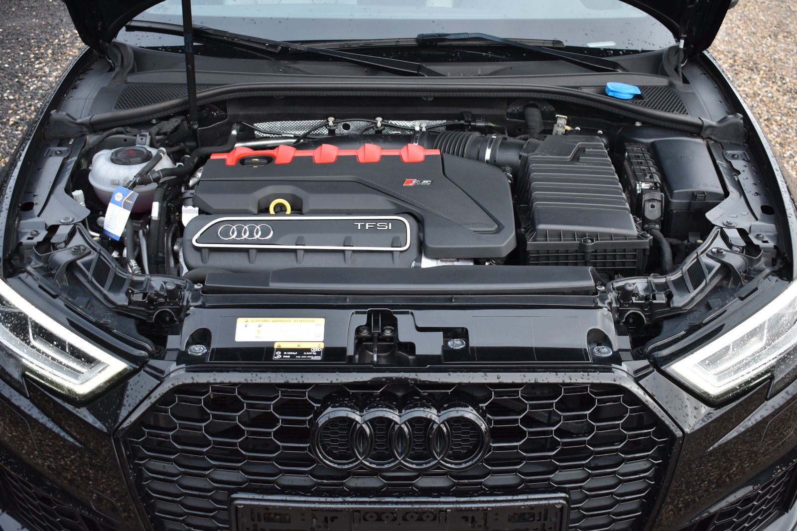 Fahrzeugabbildung Audi RS3 Sportback 2.5 TFSI quattro Keyles RS sitze