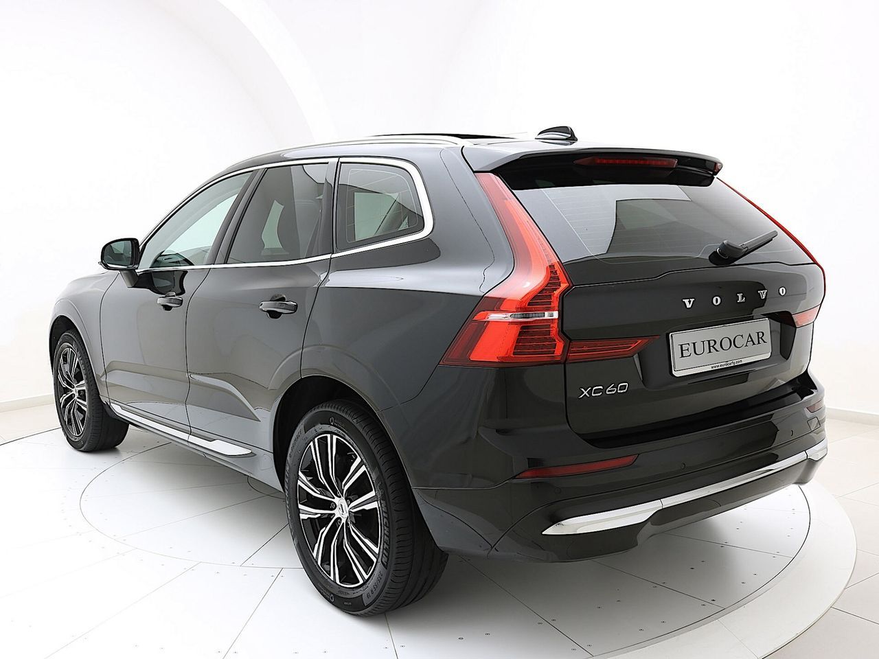 Volvo XC60 B4 AWD auto Inscription TETTO APRIBIL imagem 3