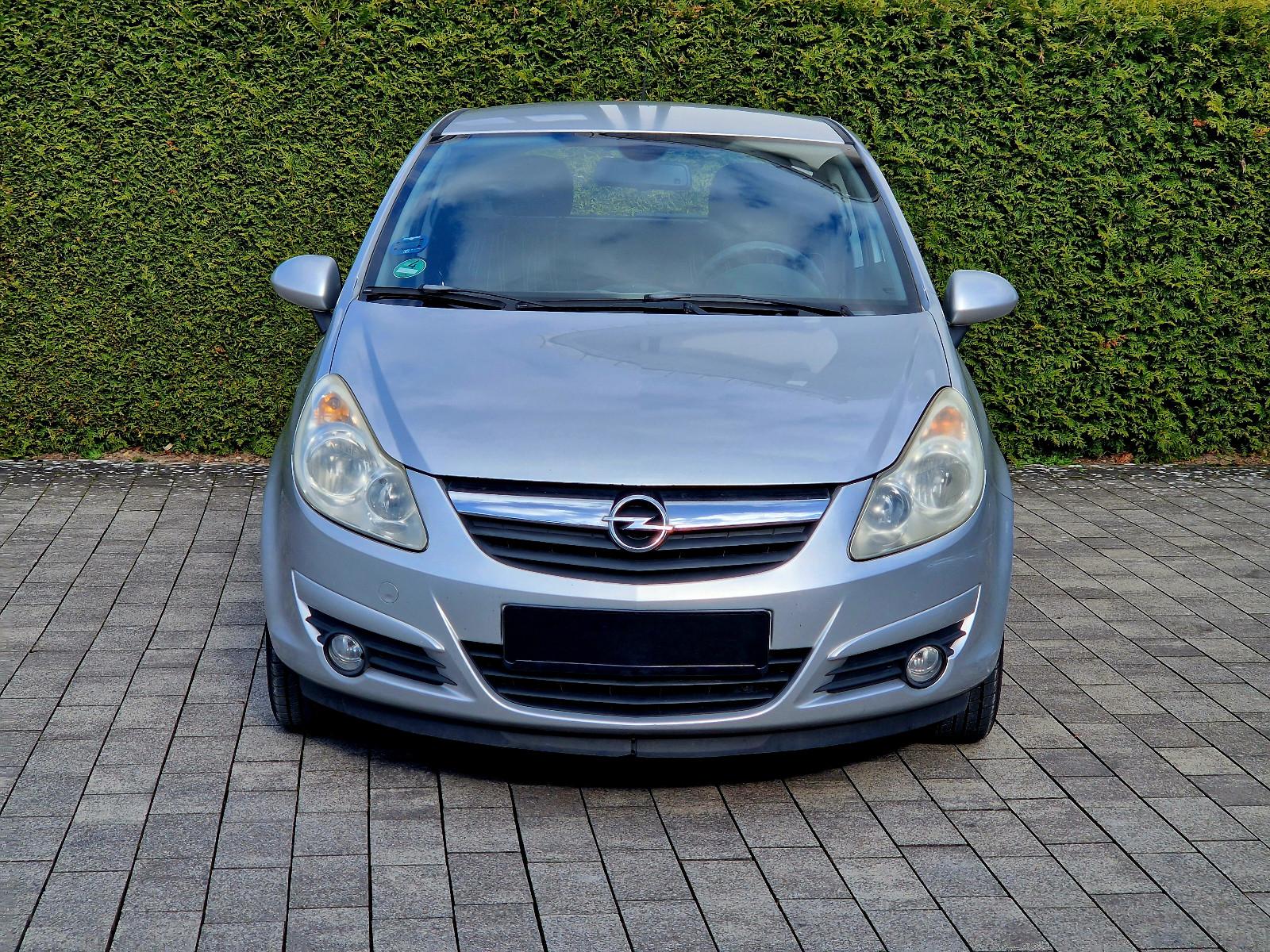 Opel Corsa D Edition