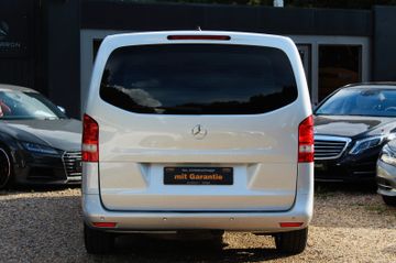 Mercedes V 220 - 5
