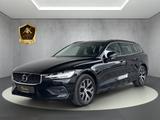 Volvo V60 B4 CORE*AHK*STANDHEIZUNG*LED*NAVI*1.HAND* - Volvo V60 Core mit Diesel-Antrieb