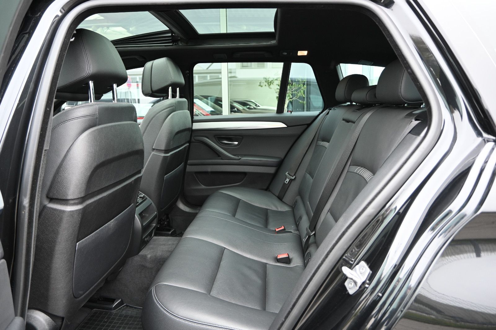 Fahrzeugabbildung BMW 535d xDr Touring Luxury °HUD°H/K°SITZKLIMA°STHZG