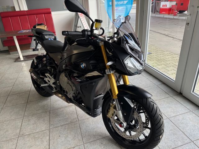 BMW S1000R mit Sportpaket und Dynamikpaket Top