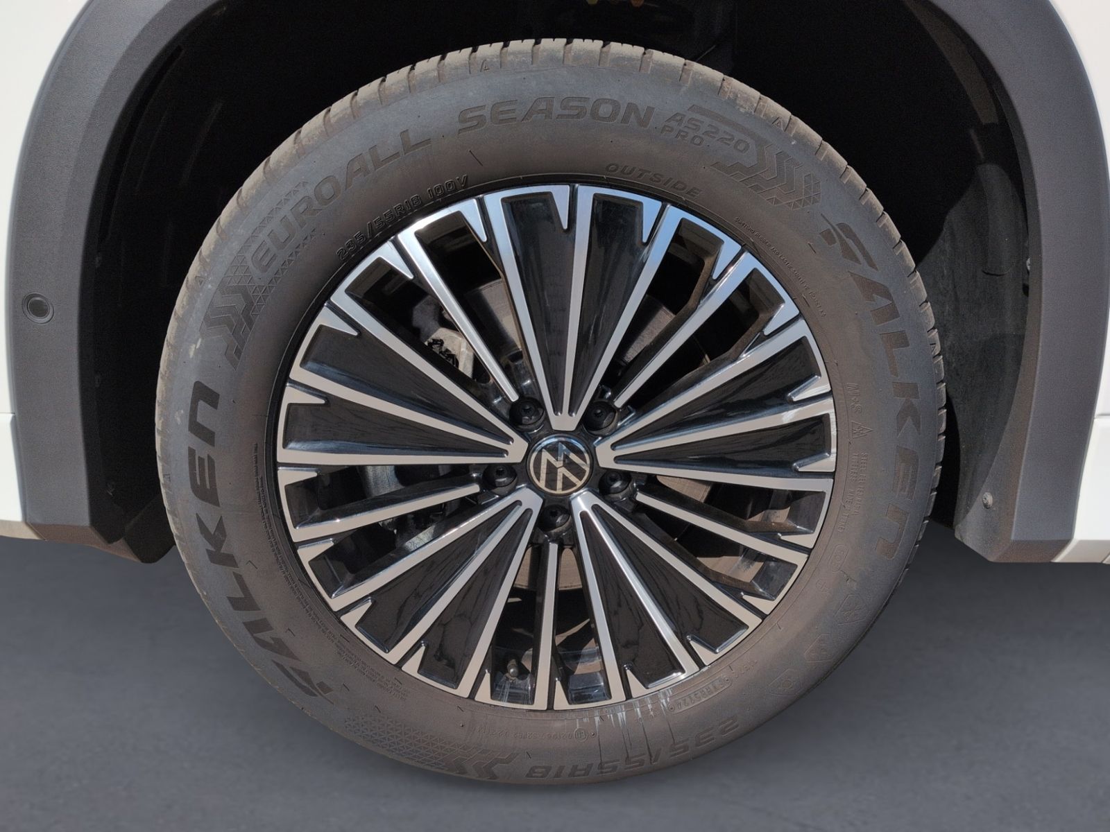 Tayron 1.5 eTSI eHybrid DSG Life AHK+KAMERA+NAVI