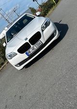 BMW F10 528i - BMW 528: 528i F10