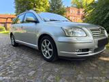 Toyota Avensis Combi 1.8-l-VVT-i // T 25 - Toyota Avensis: I