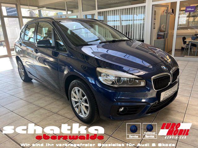 BMW 220i 2 Active Tourer Advantage Autom.AHK,Navi,