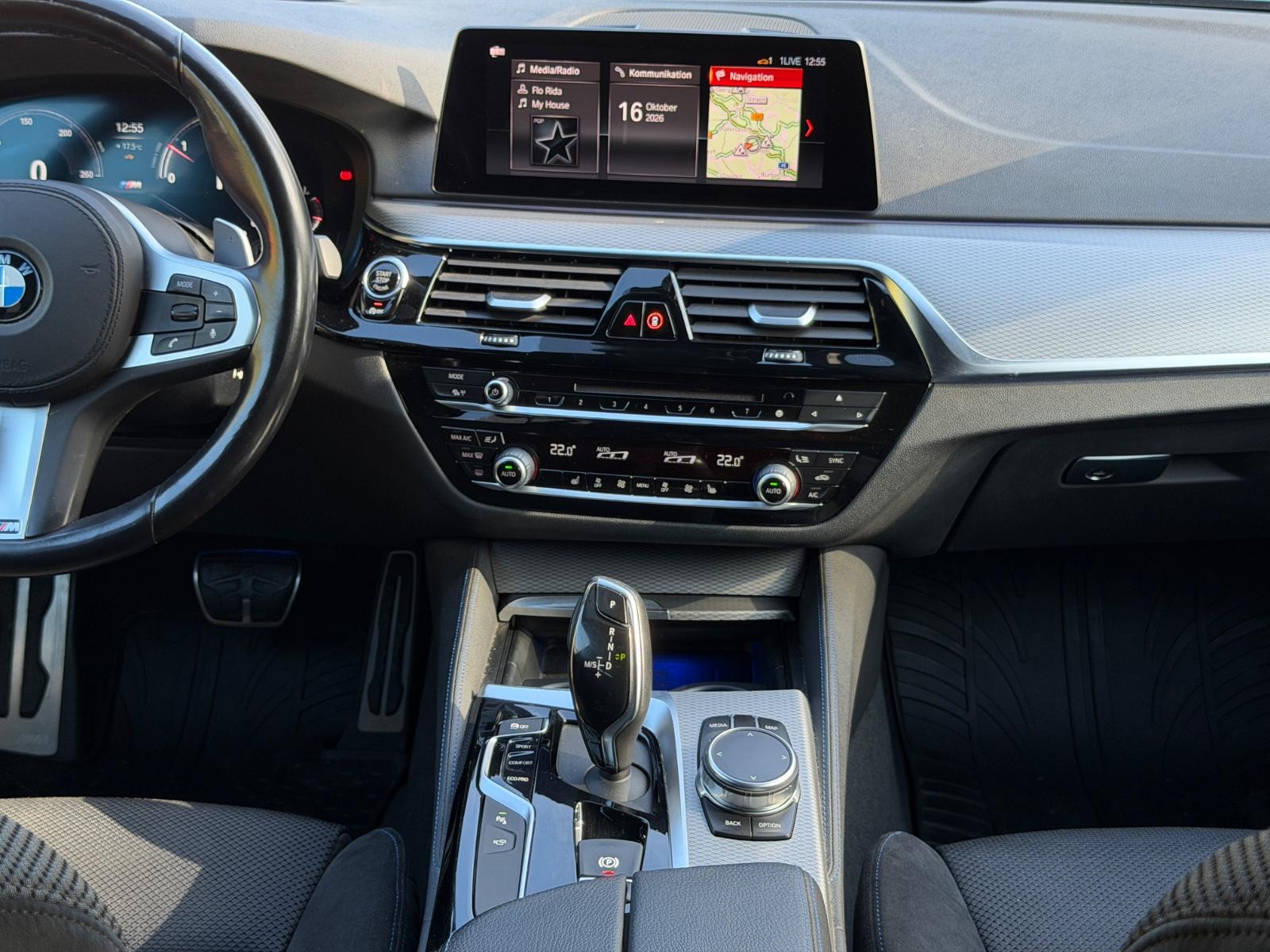 BMW 520 5 Touring 520 d M Sport/HUP/360*/ACC