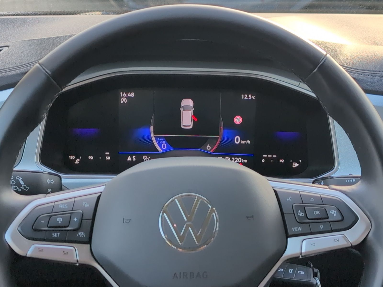 Volkswagen T-Roc - Bild 9