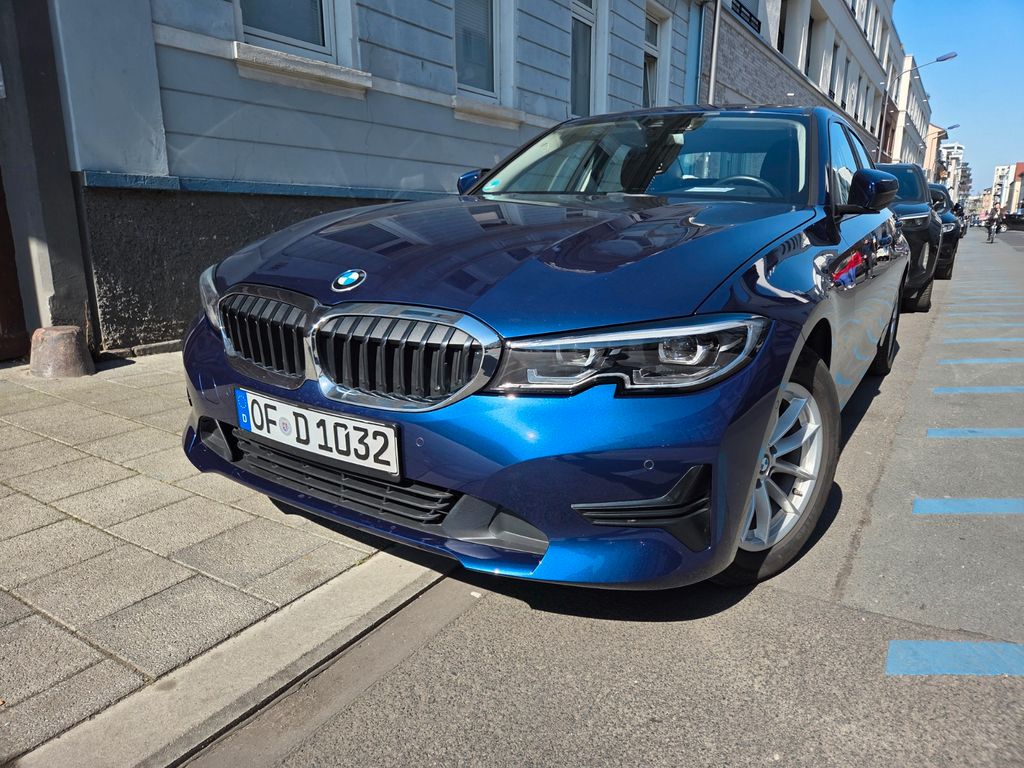 BMW 320