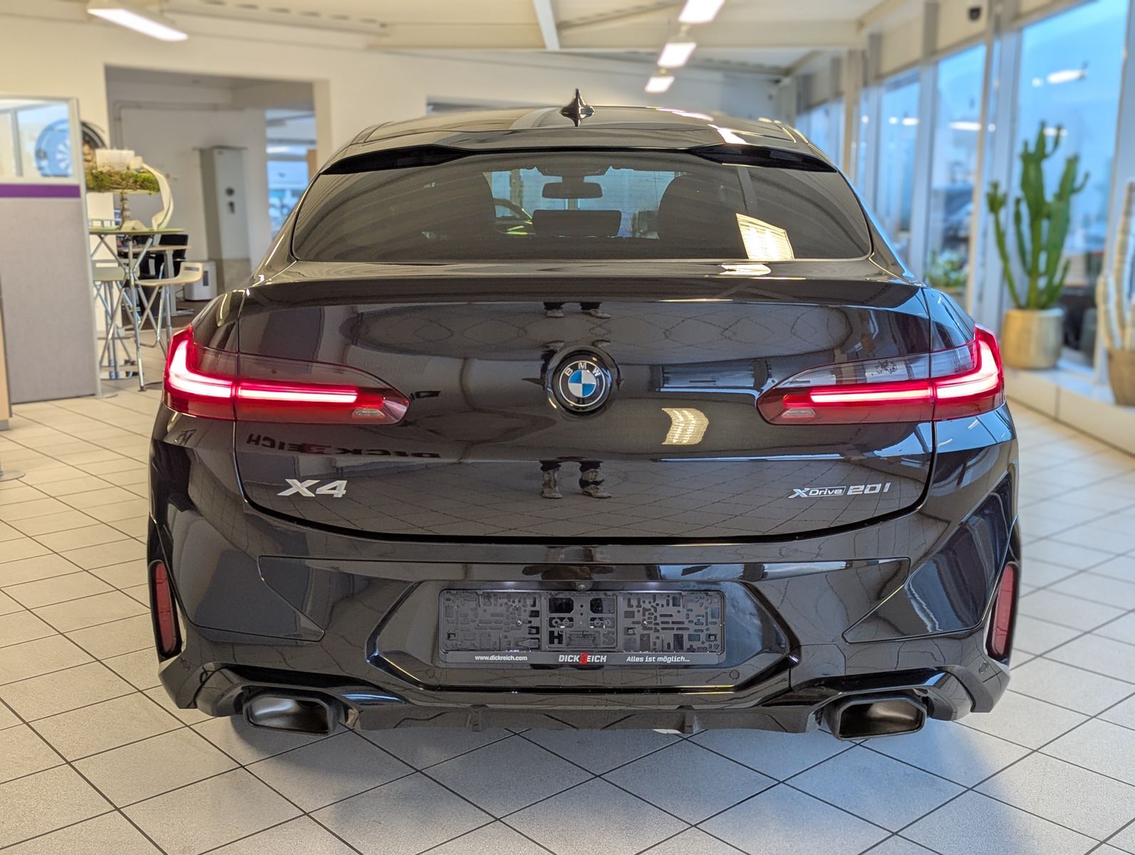 BMW X4 xDrive20i M-Sport Innov. ACC Laser Pano AHK - Image 6