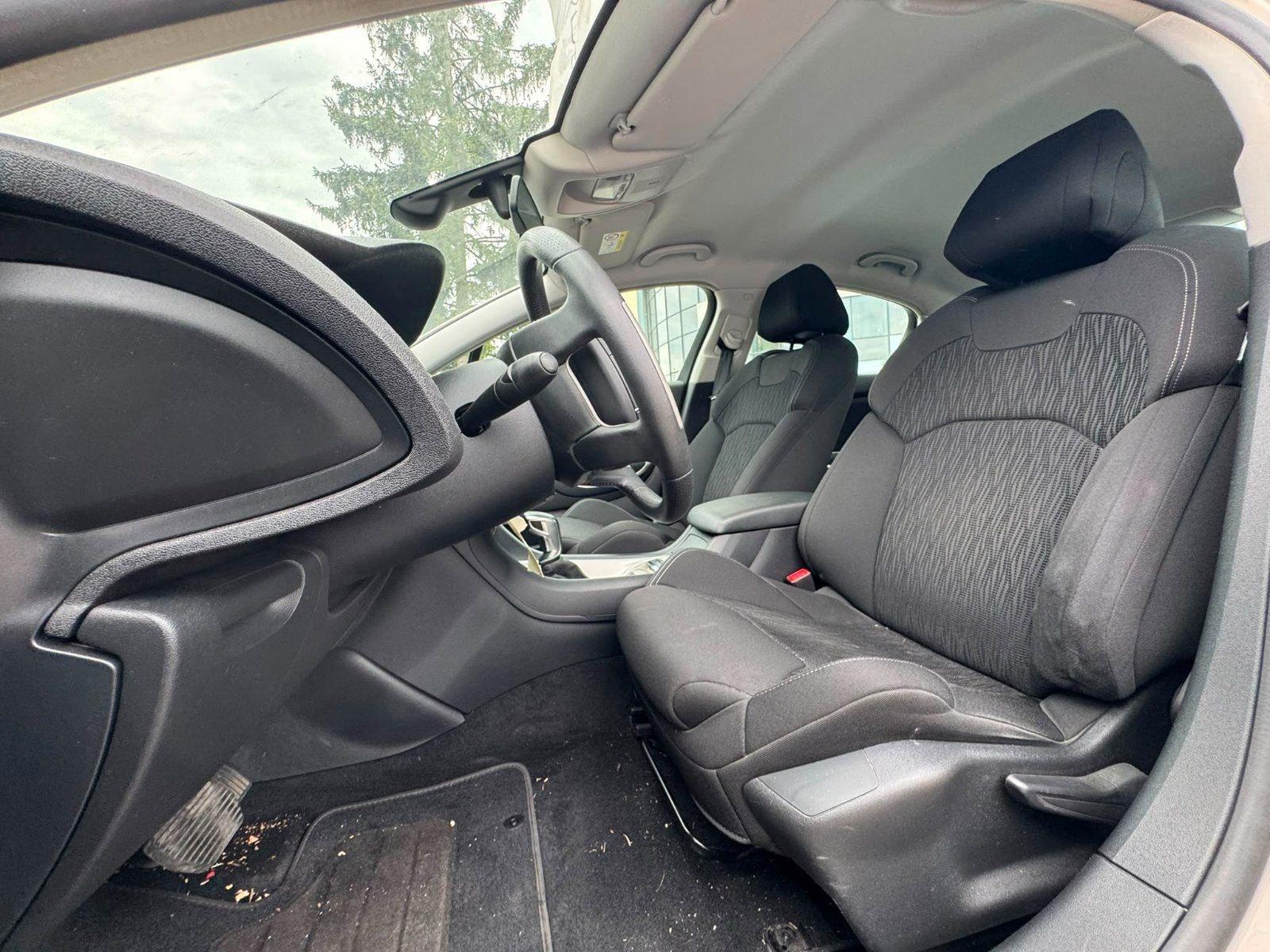 Citroën C5 Confort NAVI. BT. AUTOMATIK. PDF