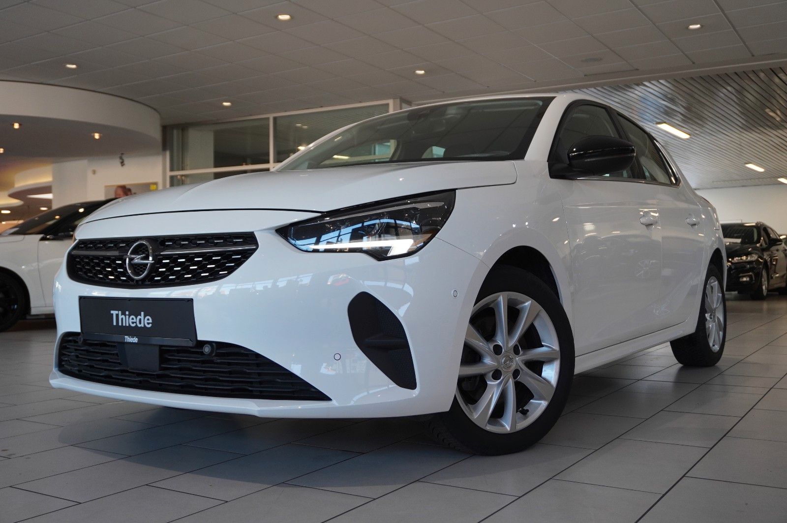 Fahrzeugabbildung Opel Corsa F 1.2 ELEGANCE NAVI/LED/SPORT/SH//VIRT/DAB