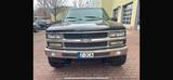 Chevrolet Suburban 4x4 5,7 Breit, Hoch, Stark Top Zustand - Chevrolet Suburban: Pickup