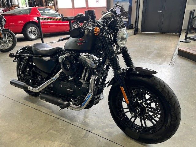 Fahrzeugabbildung Harley-Davidson XL2 Forty Eight 1200 mit Jekill&Hyde Auspuff
