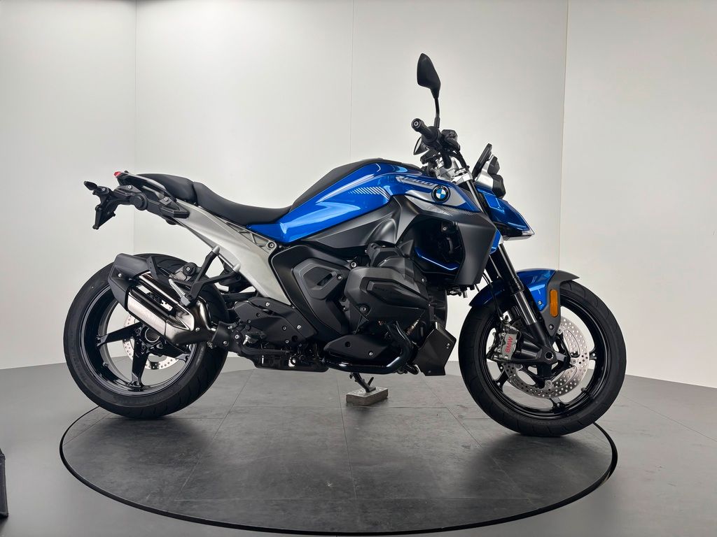 Fahrzeugabbildung BMW R 1300 R *NEUWERTIG *VIEL AUSSTATTUNG