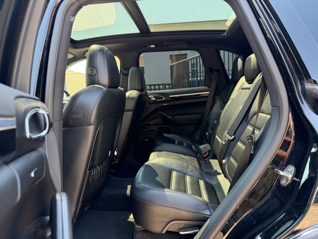 Cayenne Diesel Platinum Edition, Approved 2027 Bild 9