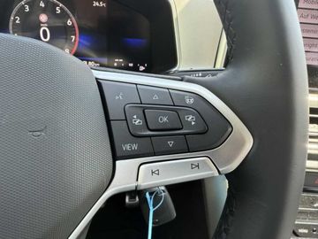 Fotografie des VW T-Roc 1,0l TSI Move