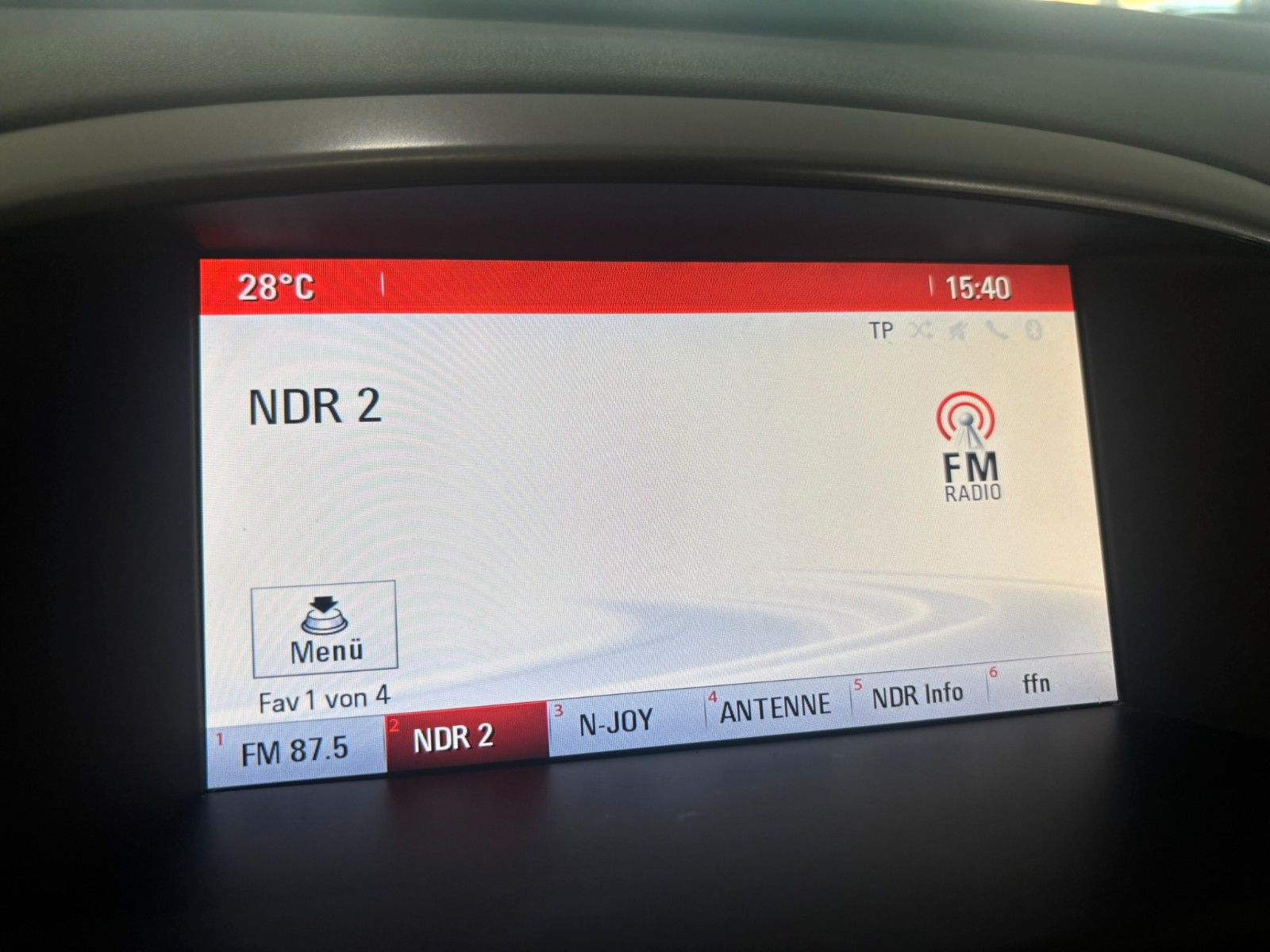 Fahrzeugabbildung Opel Astra J ST 1.4T Edition AHK/ALLWETTER/SHZ/NAVI