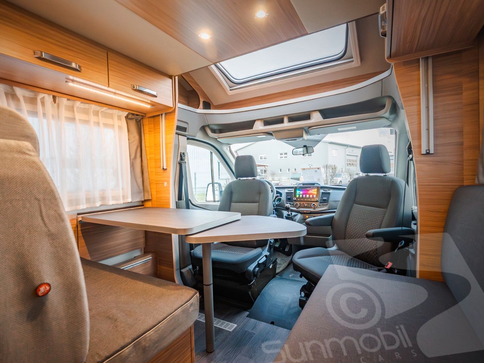 Fahrzeugabbildung Weinsberg CaraSuite FORD 650 MF #SAT #KLIMA #MEDIA #VOLL