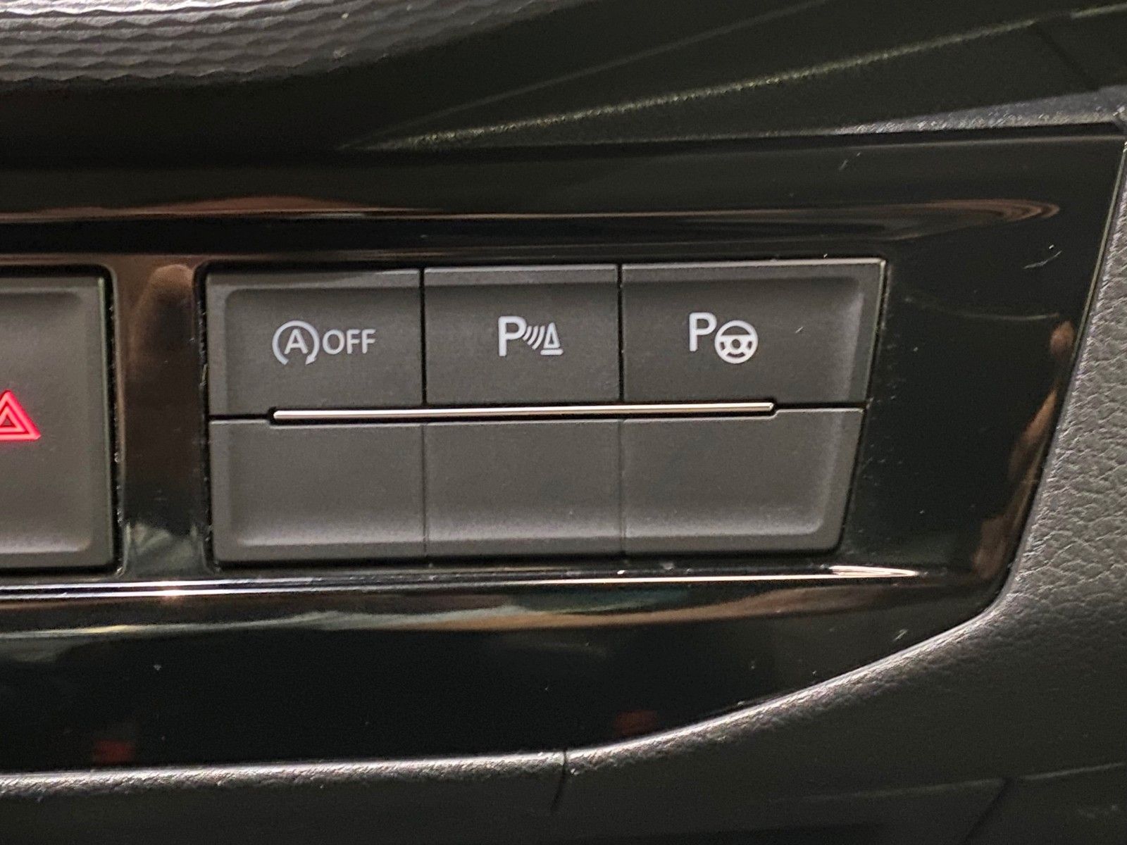Fahrzeugabbildung Volkswagen T6.1 Multivan Generation Six+ALLRAD+DSG+7 Sitze+