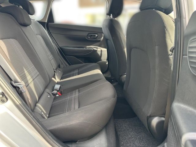 Fahrzeugabbildung Hyundai BAYON Pure 2WD Apple CarPlay Android Auto DAB Sp