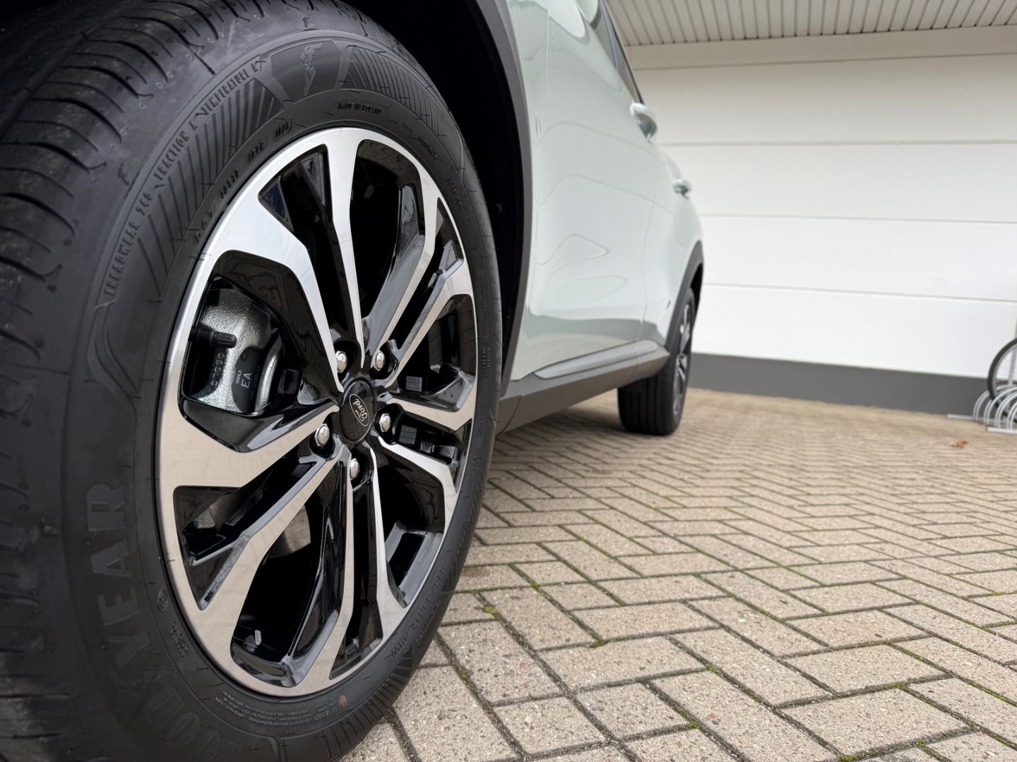 Fahrzeugabbildung Ford Puma Titanium Navi Digitales Cockpit LED Apple C