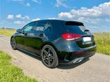 Mercedes-Benz A 220 AMG Line  - Mercedes-Benz 220: A