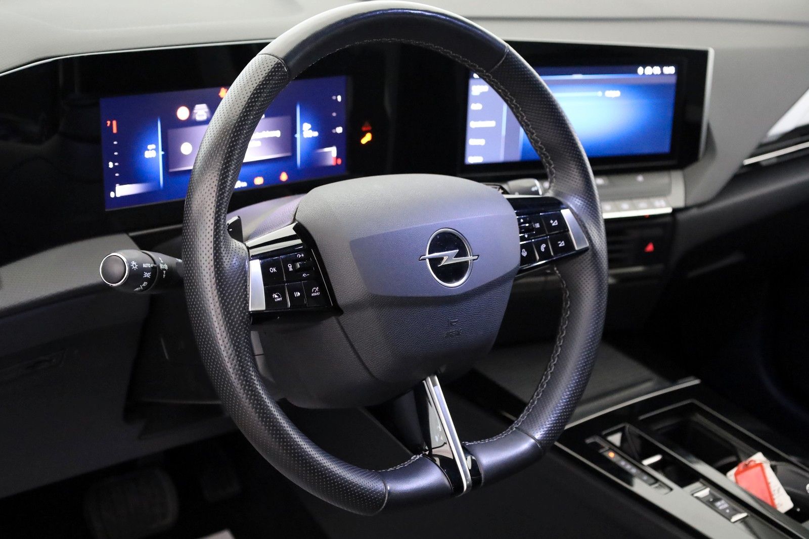 Fahrzeugabbildung Opel Astra L Sports Tourer,Navi,SH,LED,ACC,360Kam +WR