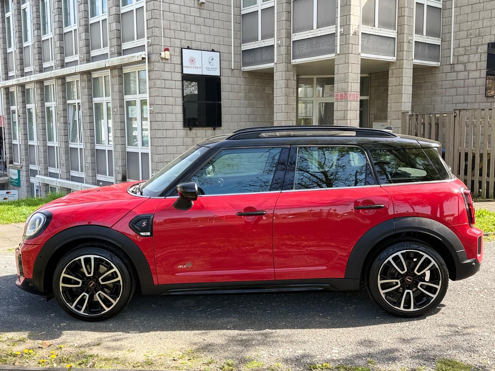 MINI COOPER_S Countryman Cooper S All4.  Facelift