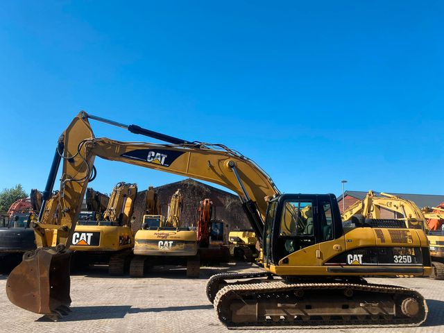 CAT 325DL