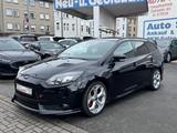 Ford Focus Turnier ST RECARO,NAVI,BI-XENON LED,TOP - Ford Focus: Schwarz, Turnier