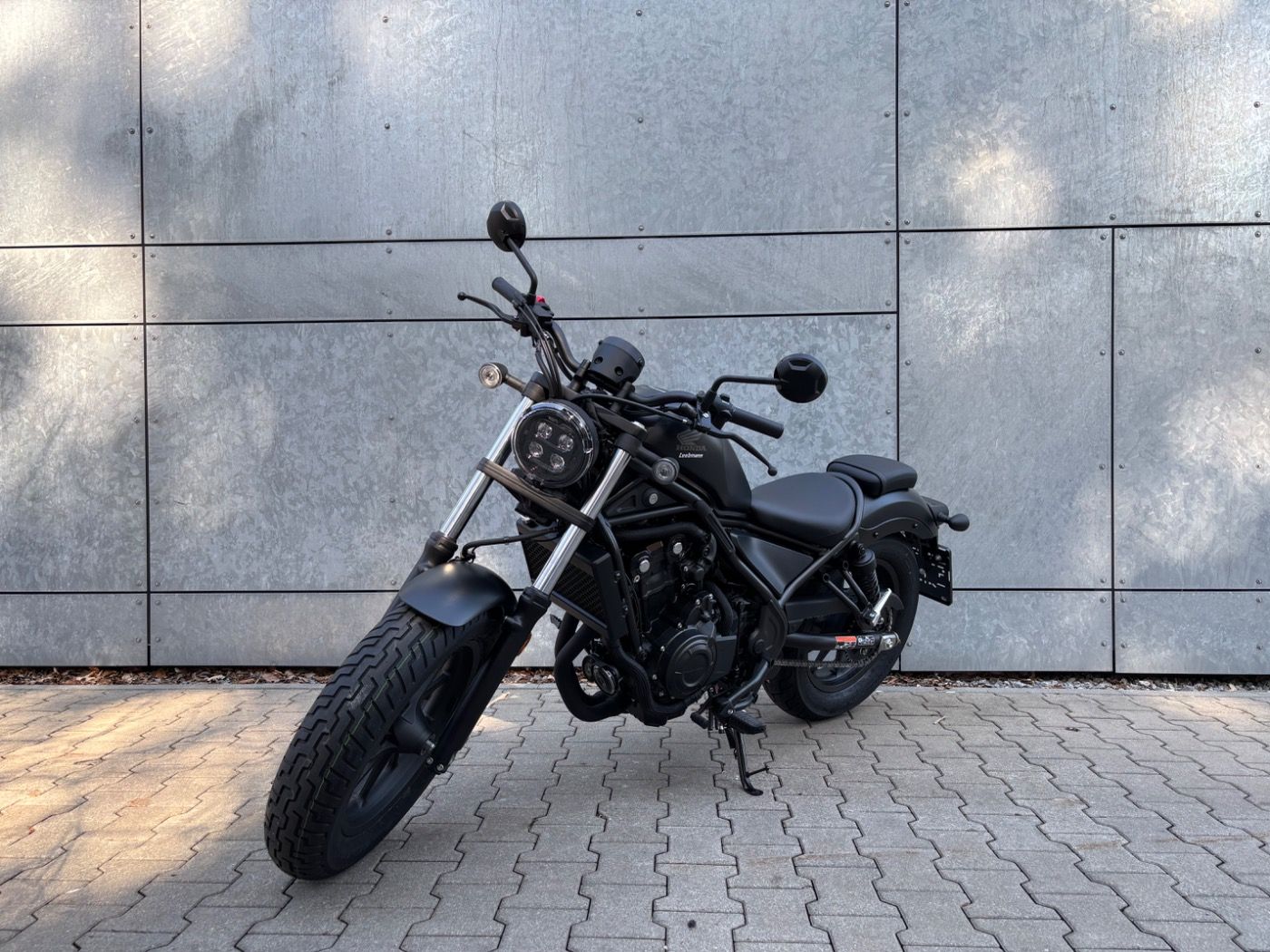 Fahrzeugabbildung Honda CMX 500 Rebel 2025 auch Special