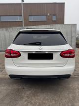 Mercedes-Benz C 180 T Panorama Nightpaket - Mercedes-Benz C 180 mit Benzin-Antrieb: Schiebedach, Kombi