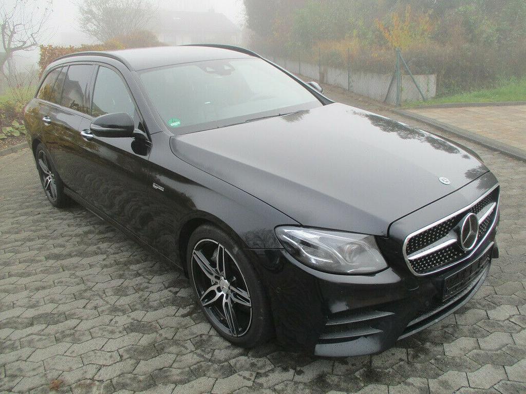 Mercedes-Benz E 43 AMG