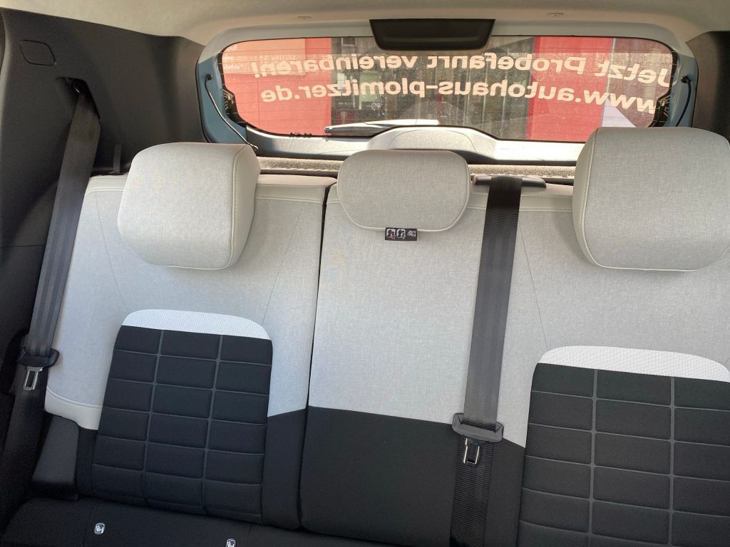 Fahrzeugabbildung Citroën e-C3 MAX *Winter-Paket*